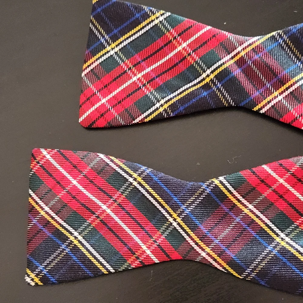 Lands’ End Boy's Silk Red Plaid Bow Tie Size 13